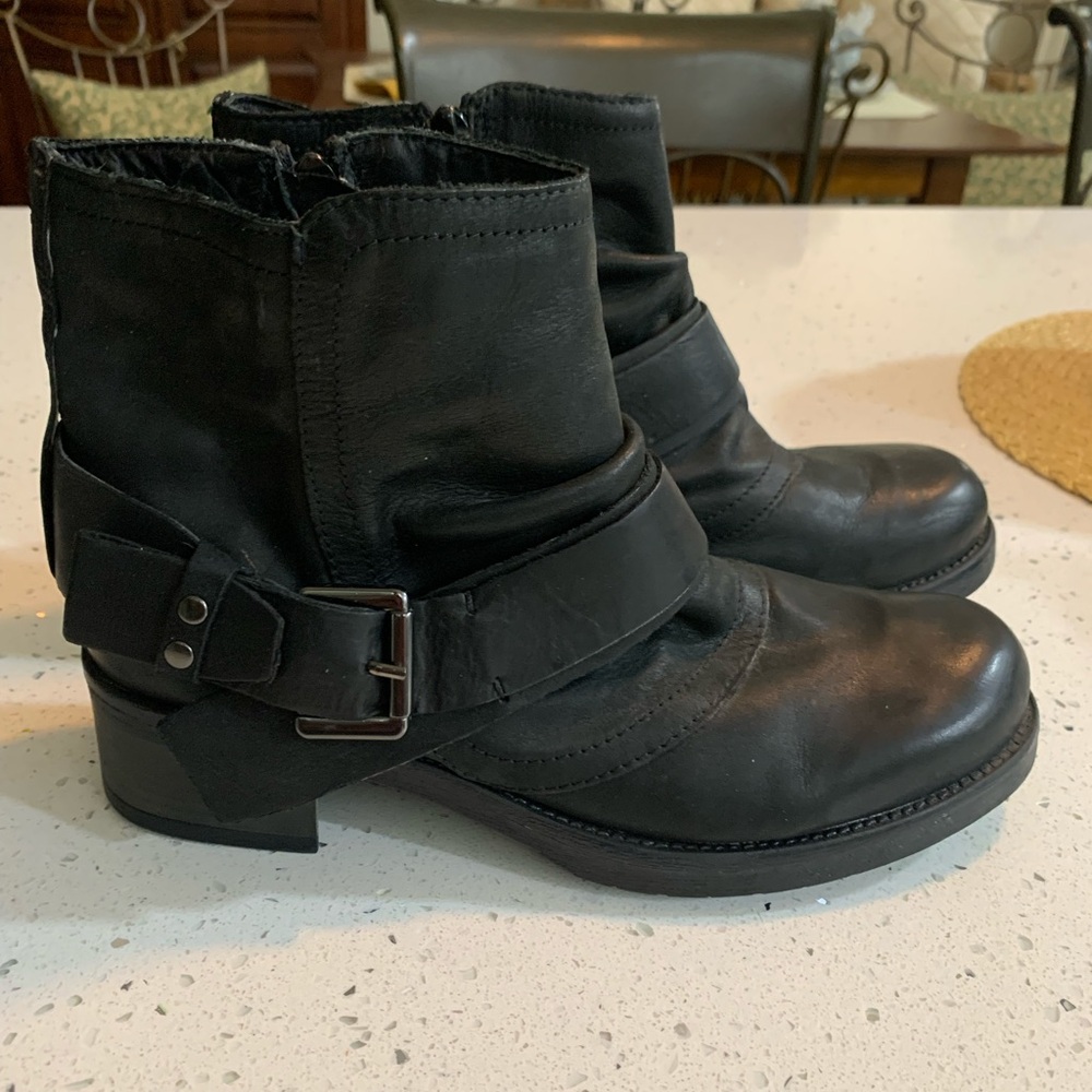 Leather Moto Boots (Women’s)